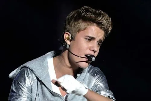 Periodismo Rock | Señora demanda a Justin Bieber por dejarla sorda...