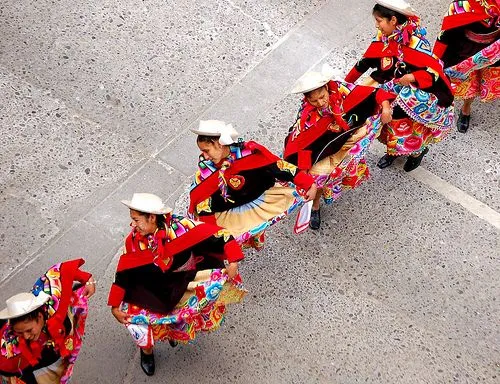 PERÚ FOLKLÓRICO: LO NUESTRO: Trajes típicos del Perú.