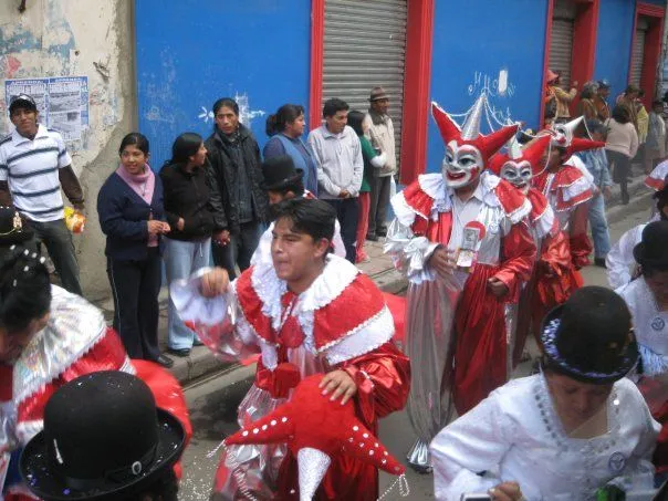 Peru | El Traje y el Mundo