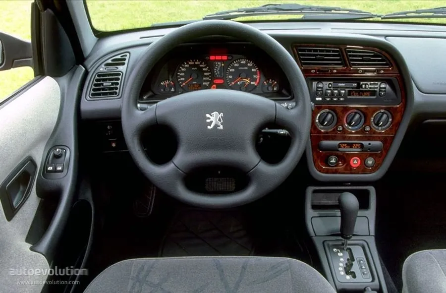 PEUGEOT 306 Sedan - 1997, 1998, 1999, 2000, 2001 - autoevolution