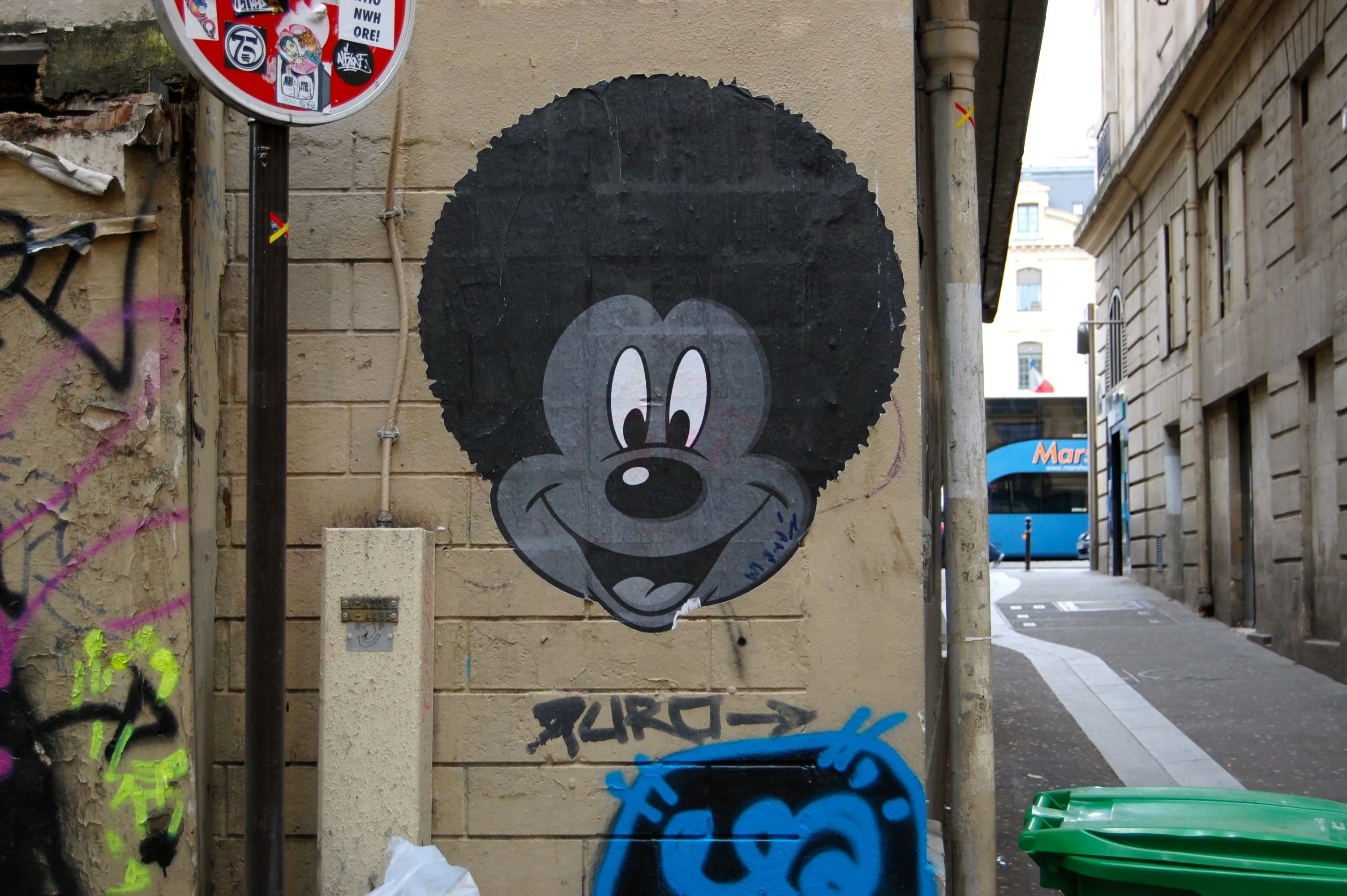 Photo Friday: Urban Mickey Mouse | Average Us