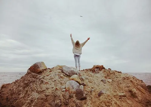 Pic from We Heart It )