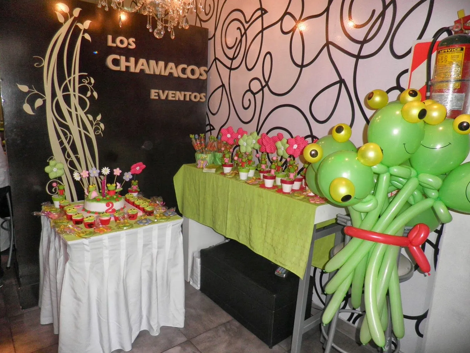 Pie Galerie: MESA DULCE SAPO PEPE Y PEPA