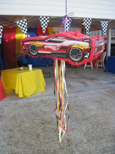 Pin Hot Wheels Pinata Cake on Pinterest