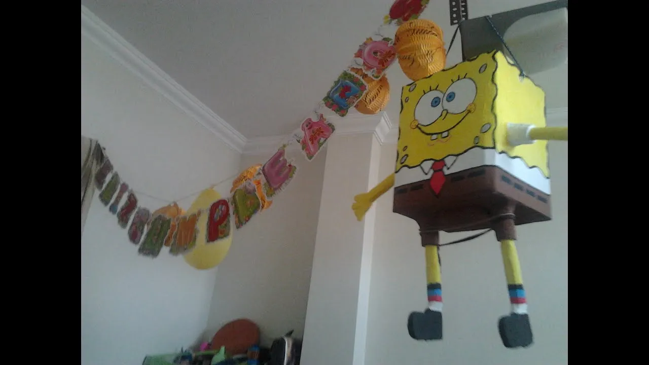 PIÑATA DE BOB ESPONJA - YouTube