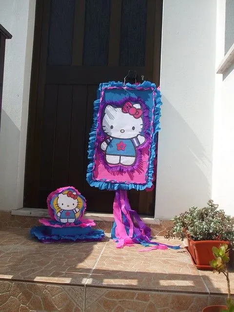 piñata hello kitty | Flickr - Photo Sharing!