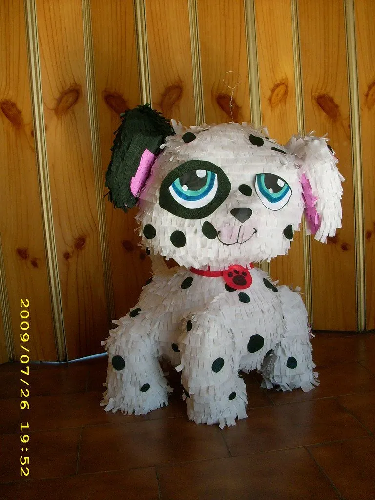 Piñata de uno de los perritos de Littlest Pet Shop | Flickr ...