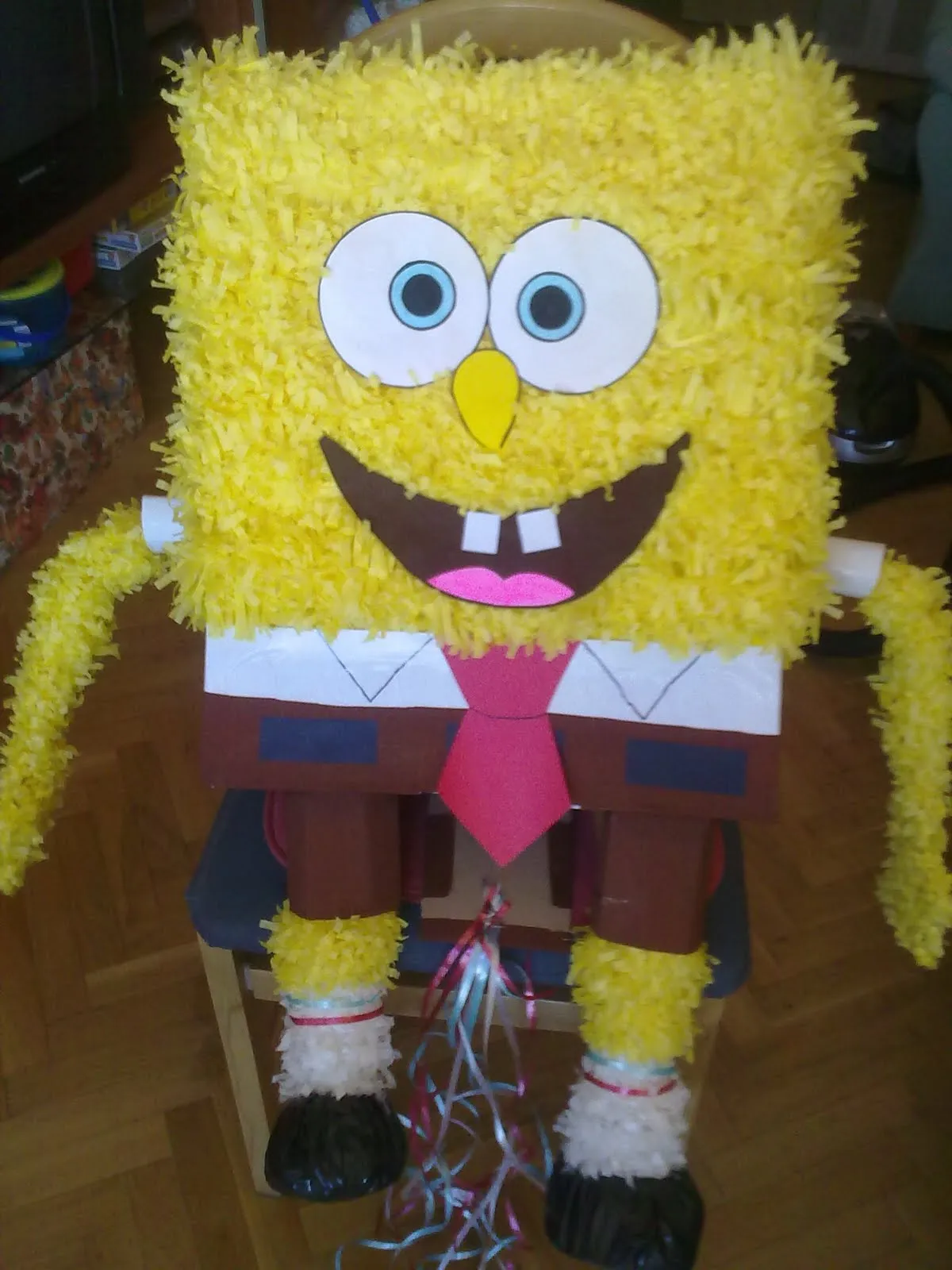 Piñatas de bob esponja - Imagui