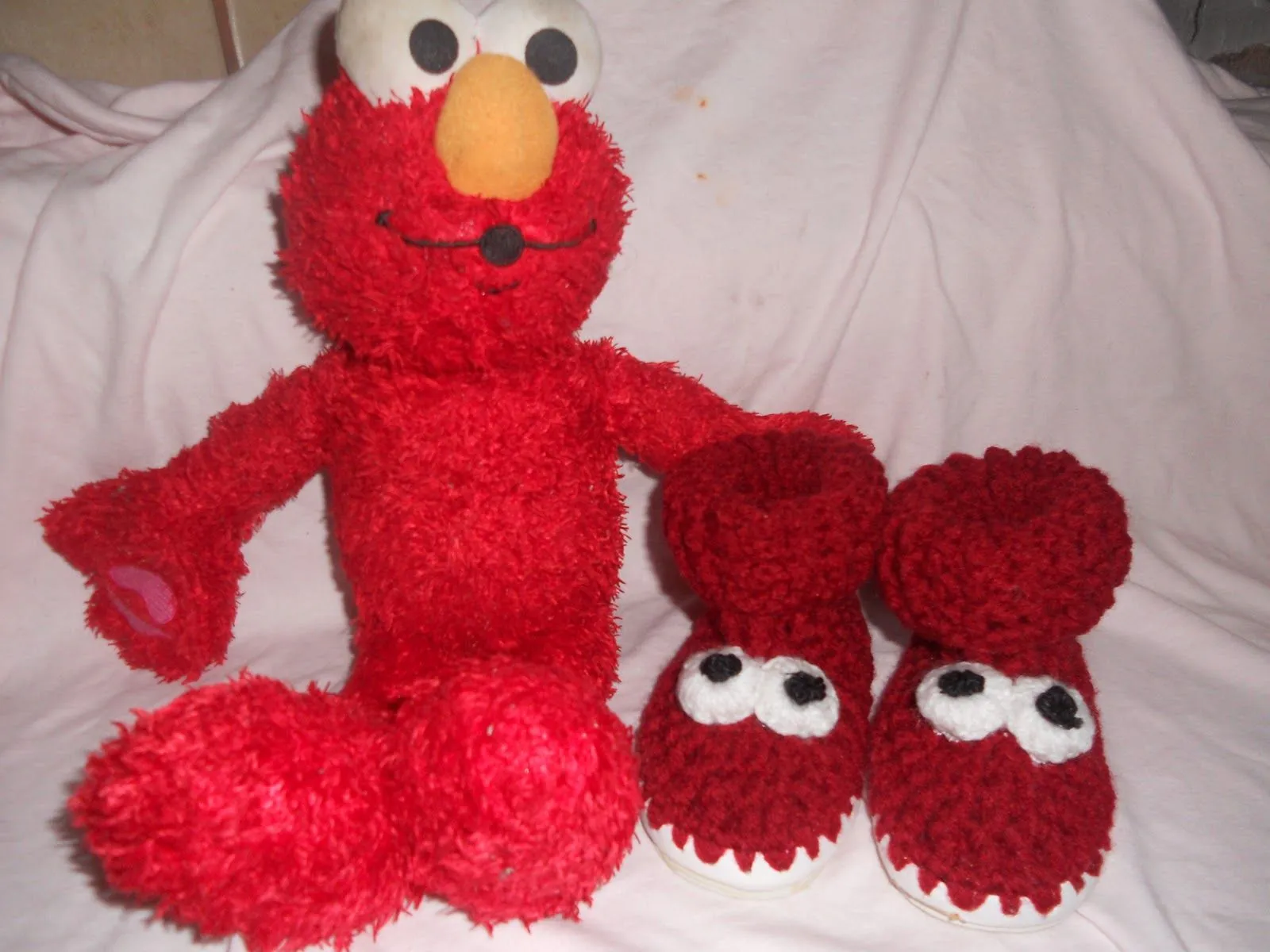 Como hacer piñatas de elmo - Imagui