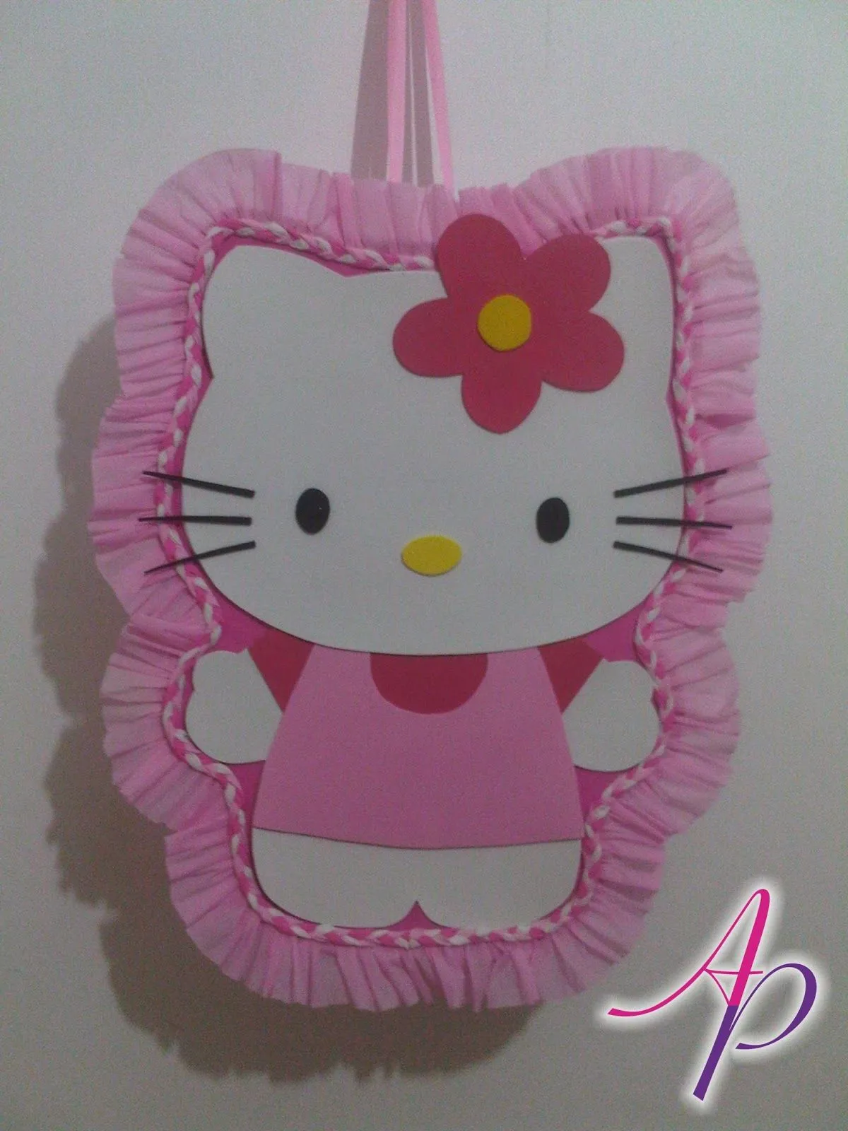 Piñatas de Hello Kitty - Imagui