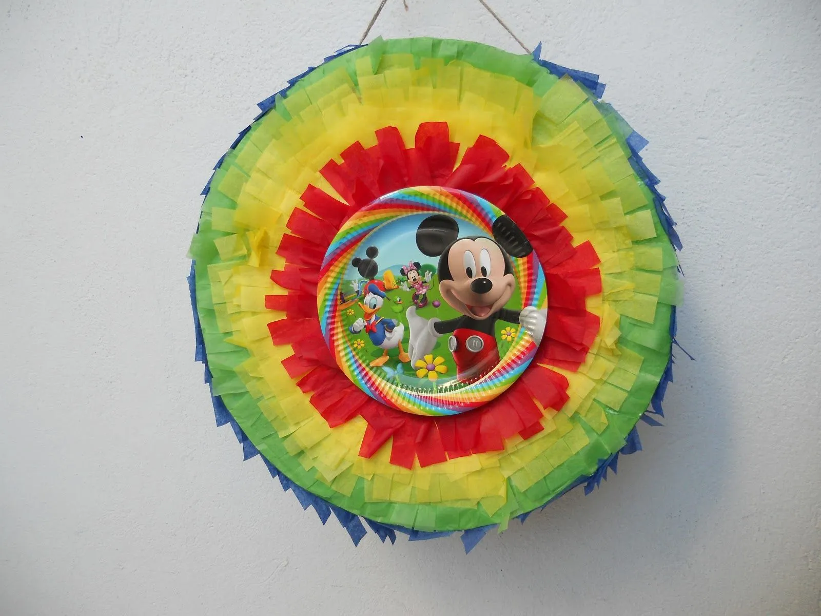 Piñatas que ilusionan: Piñata Mickey Mouse