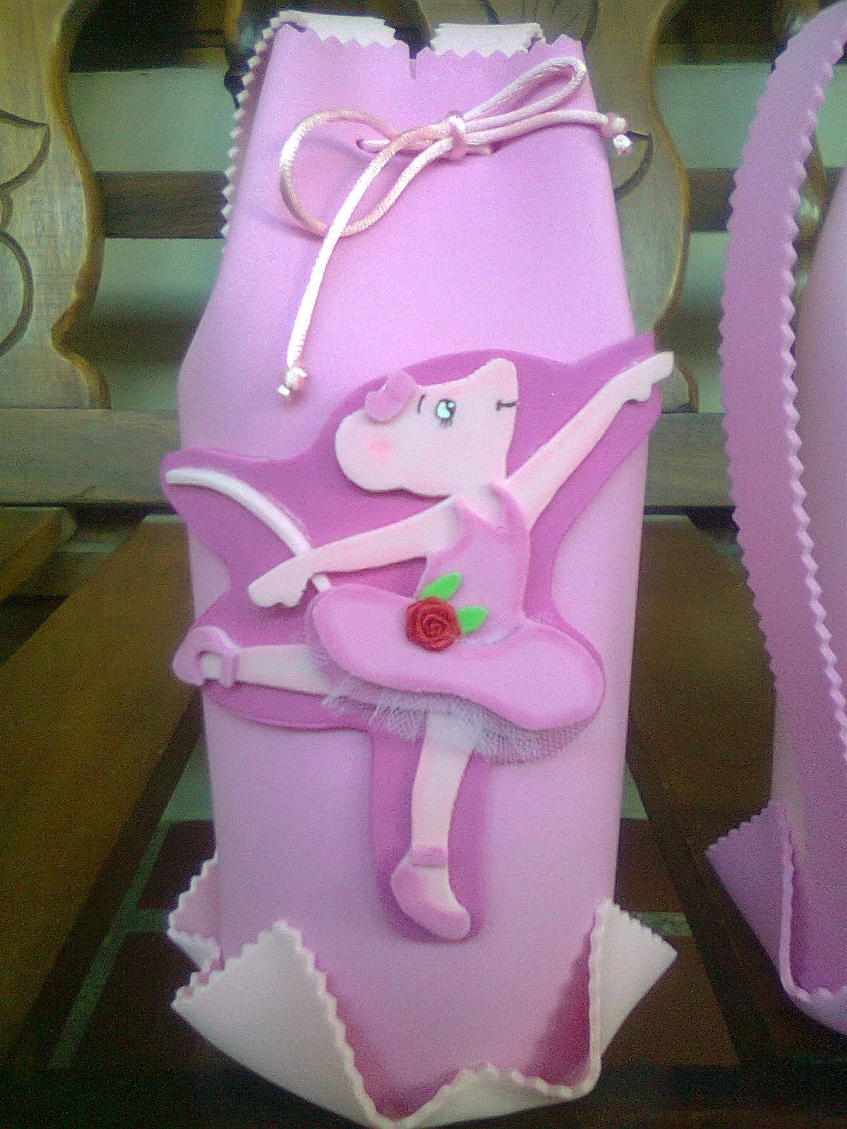 PIÑATERIA POCHITO'S: Cotillones de Angelina Ballerina