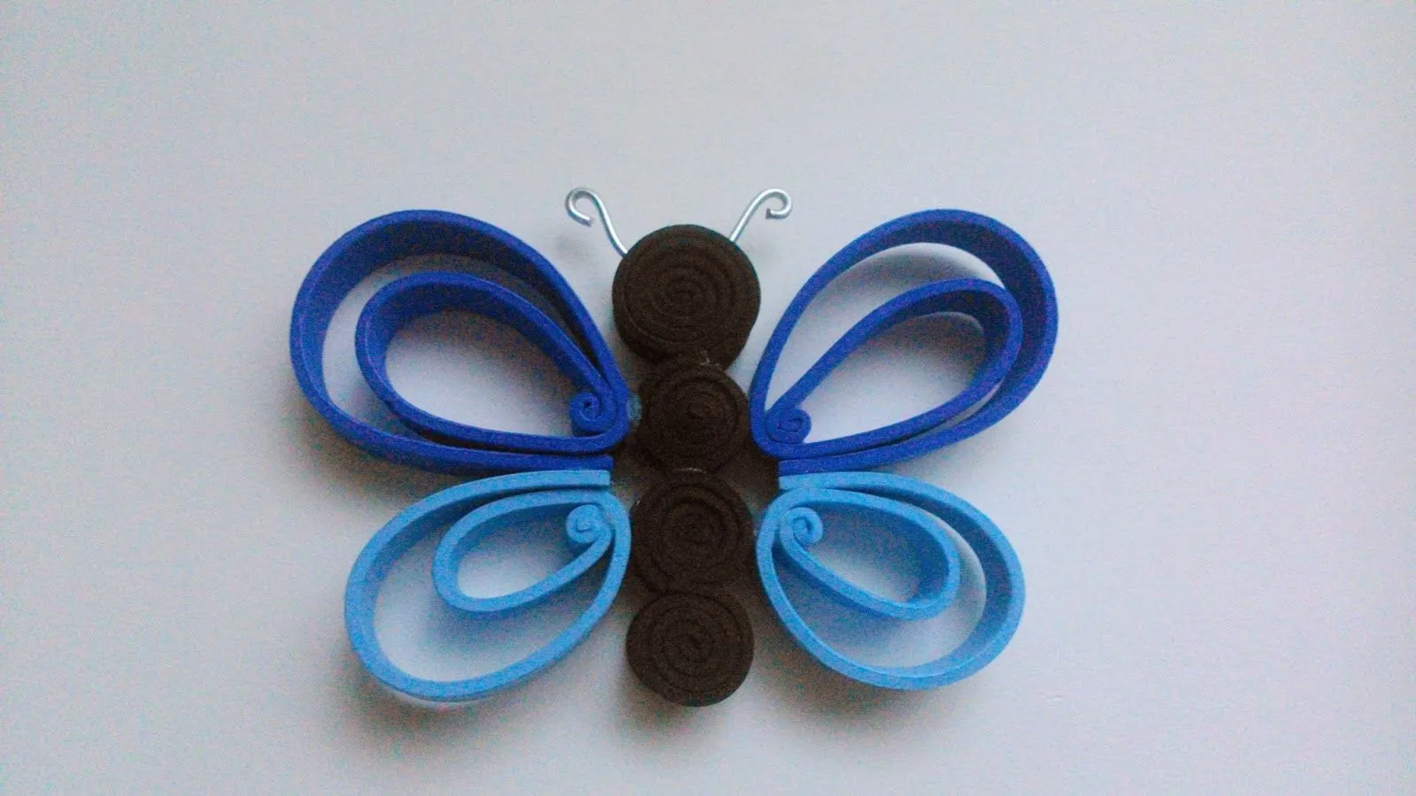 Pinceladas de diy: Broche de mariposa con goma eva