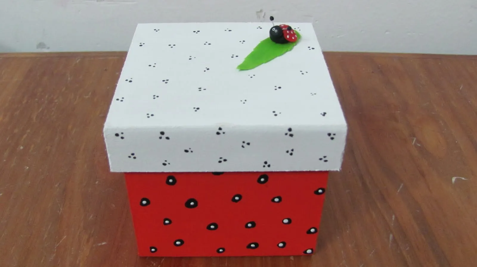 PINCELADITAS: CAJAS DECORADAS 8x8x8