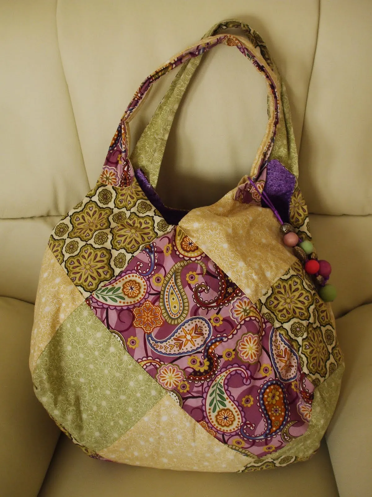 PINTA COSE COLOREA: BOLSO DE PATCHWORK