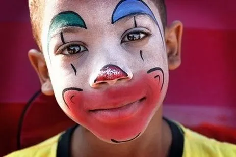 Como pintar una cara de payaso a un niño - Imagui