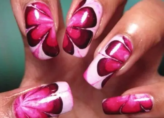 Como pintar las uñas con flores paso a paso - Belleza y Peinados