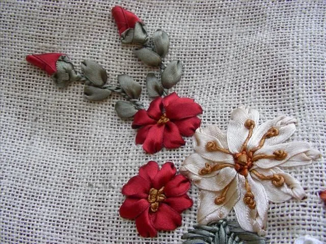 Bordado con cinta | Bordados y liston mells | Pinterest