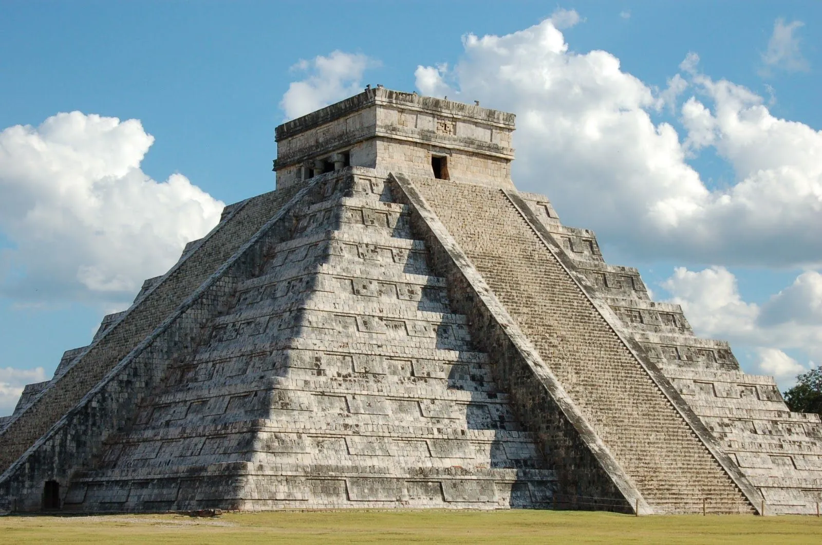 Piramide Azteca - Viewing Gallery