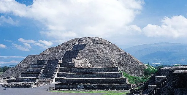 Piramide de la luna dibujo - Imagui