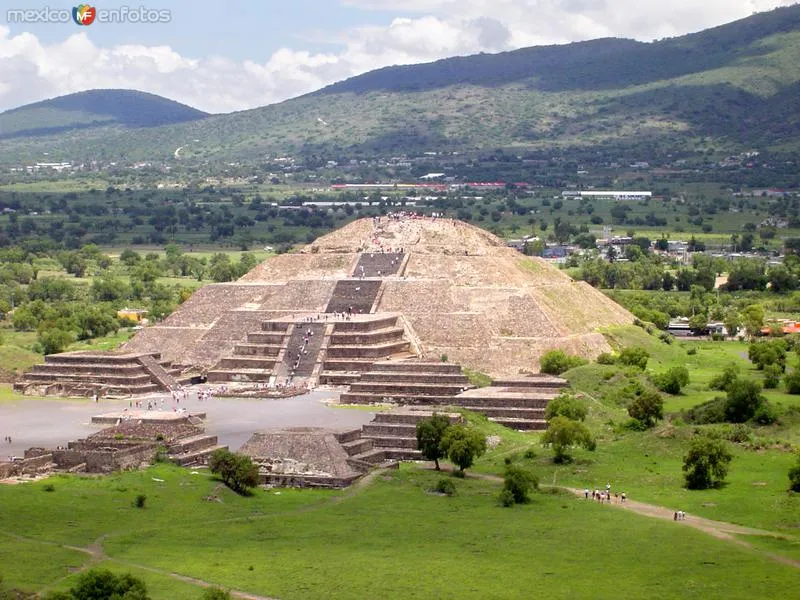 Pirámide de la Luna - Teotihuacán, México (