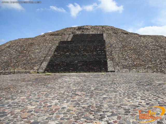 Piramide de la Luna, Teotihuacan, Estado de México, Travel By México