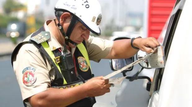 Piura: Policía de Tránsito impone al día un promedio de 225 ...