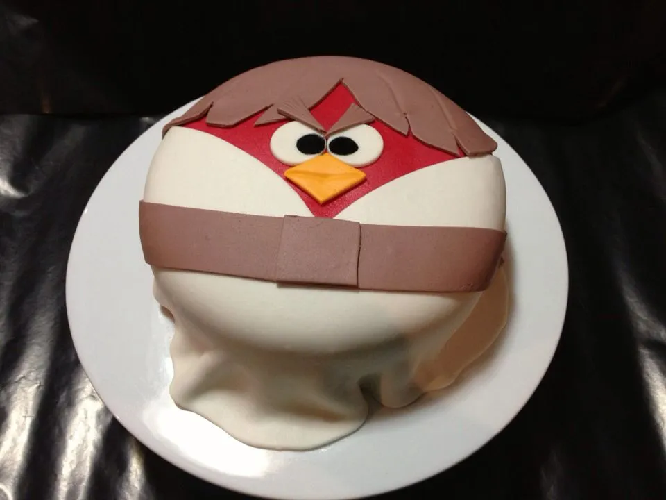 LOS PLACERES DE LA VIDA!: PASTEL DE ANGRY BIRDS STAR WARS