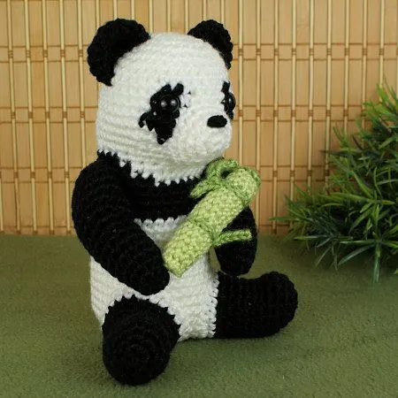 PlanetJune by June Gilbank » Amigurumi Giant Panda crochet pattern