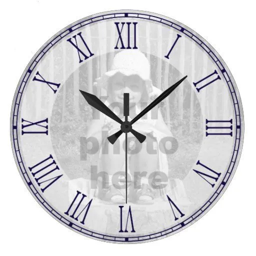 Plantilla para su reloj de pared del número romano de Zazzle.