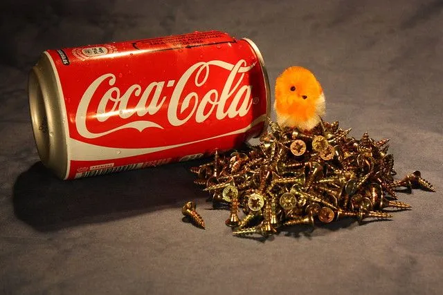 pollito bebe coca cola | Flickr - Photo Sharing!