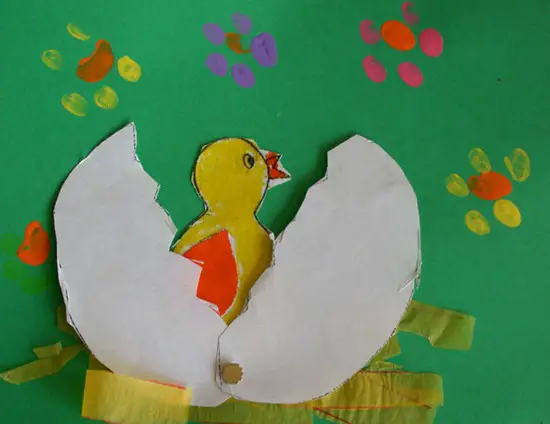 Pollito de Pascua Saliendo del Huevo | Manualidades Infantiles