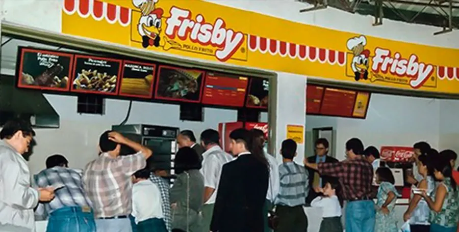 El pollo frito en Colombia tiene nombre: Frisby