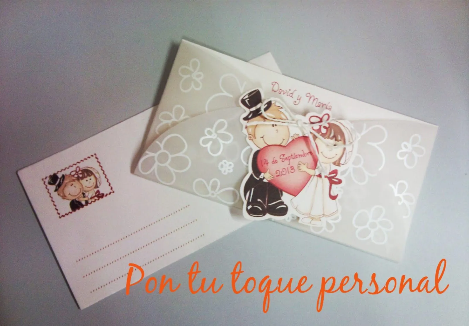 Pon tu toque personal: Invitación de boda con silueta de novios