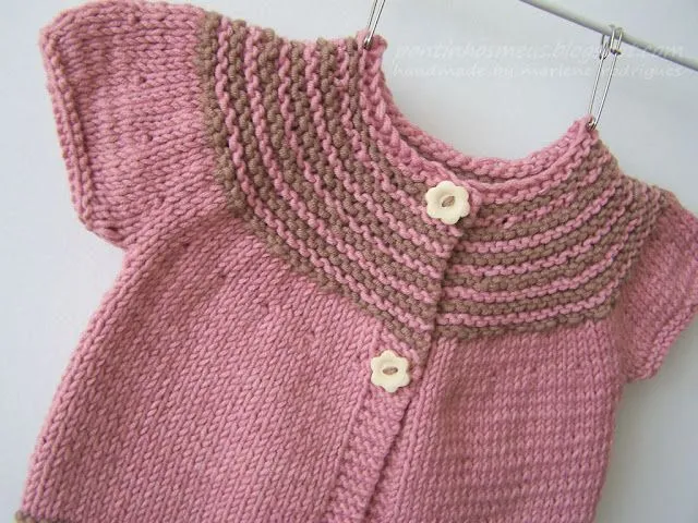 pontinhos meus: Rose/chocolat baby cardigan