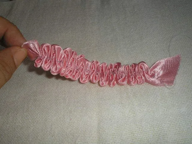 ponto de ser feliz: BORDADO COM FLORES DE FITA