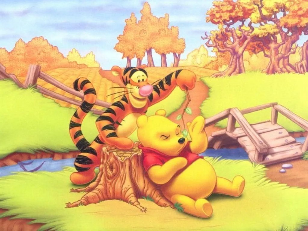 Pooh Wallpaper - Pooh and Tigger in Fall.jpg