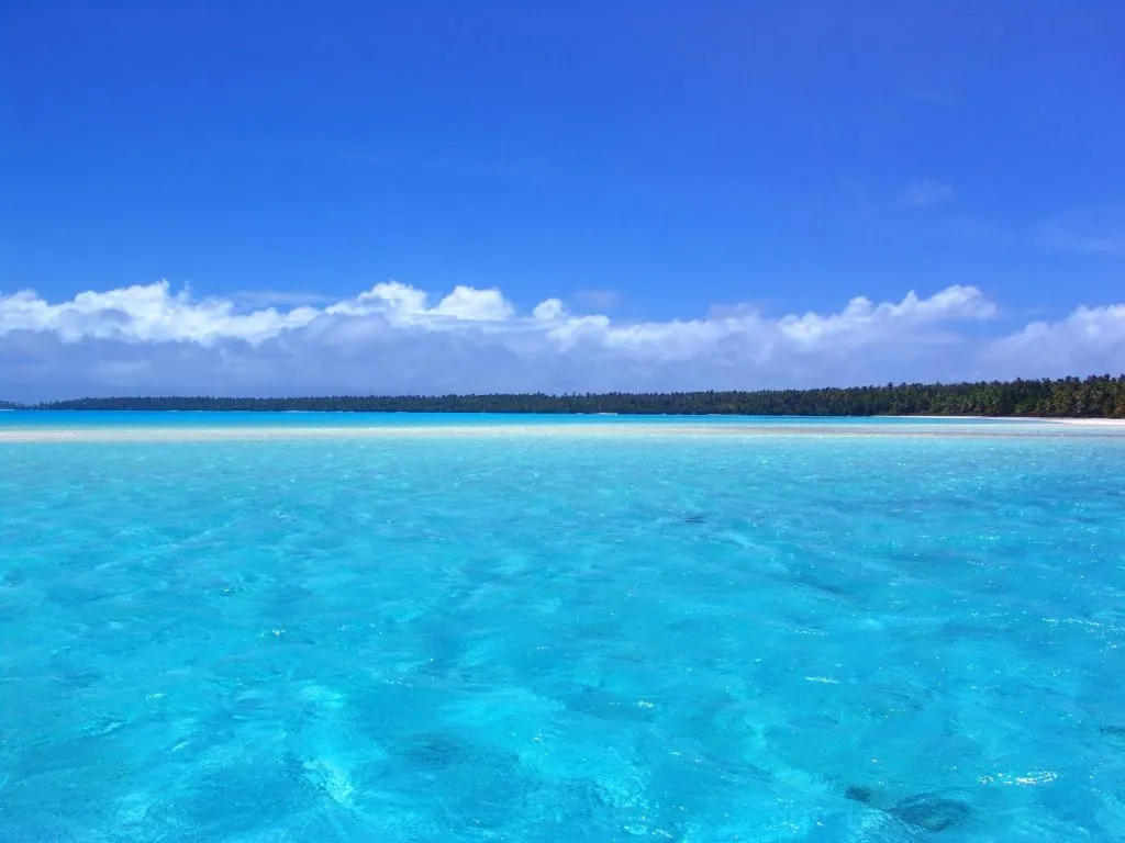 por-que-vemos-el-agua-del-mar- ...