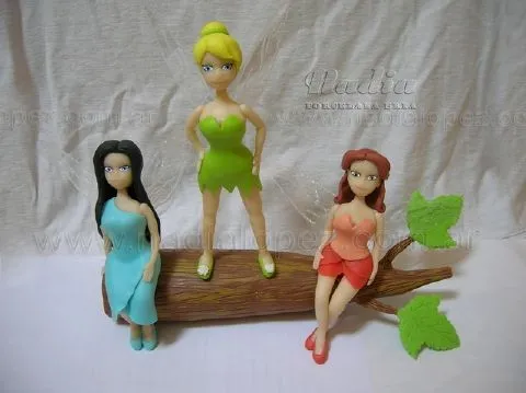 Nadia Porcelana Fria: Tinkerbell y Amigas