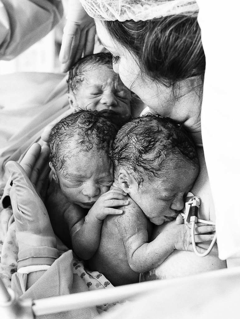 Fotos preciosas de gemelos, trillizos y cuatrillizos recién nacidos | BabyCenter