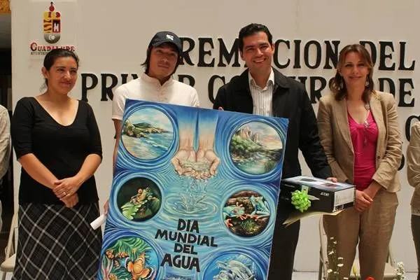 Premian a mejores dibujos sobre el cuidado del agua