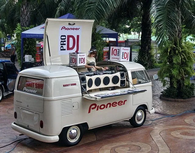 Pro DJ Pioneer Van ! | Sound Systems I Like | Pinterest