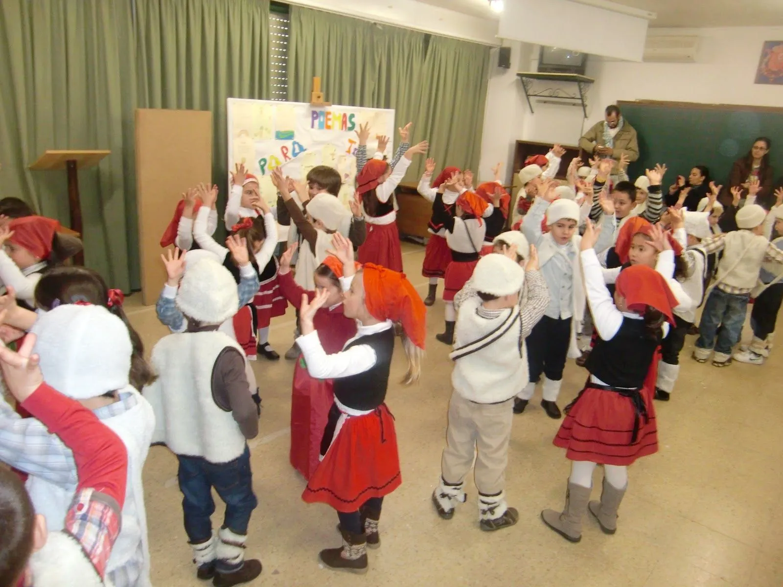 Profe Rafa de Infantil: Nuestra fiesta de Infantil para Navidad ...