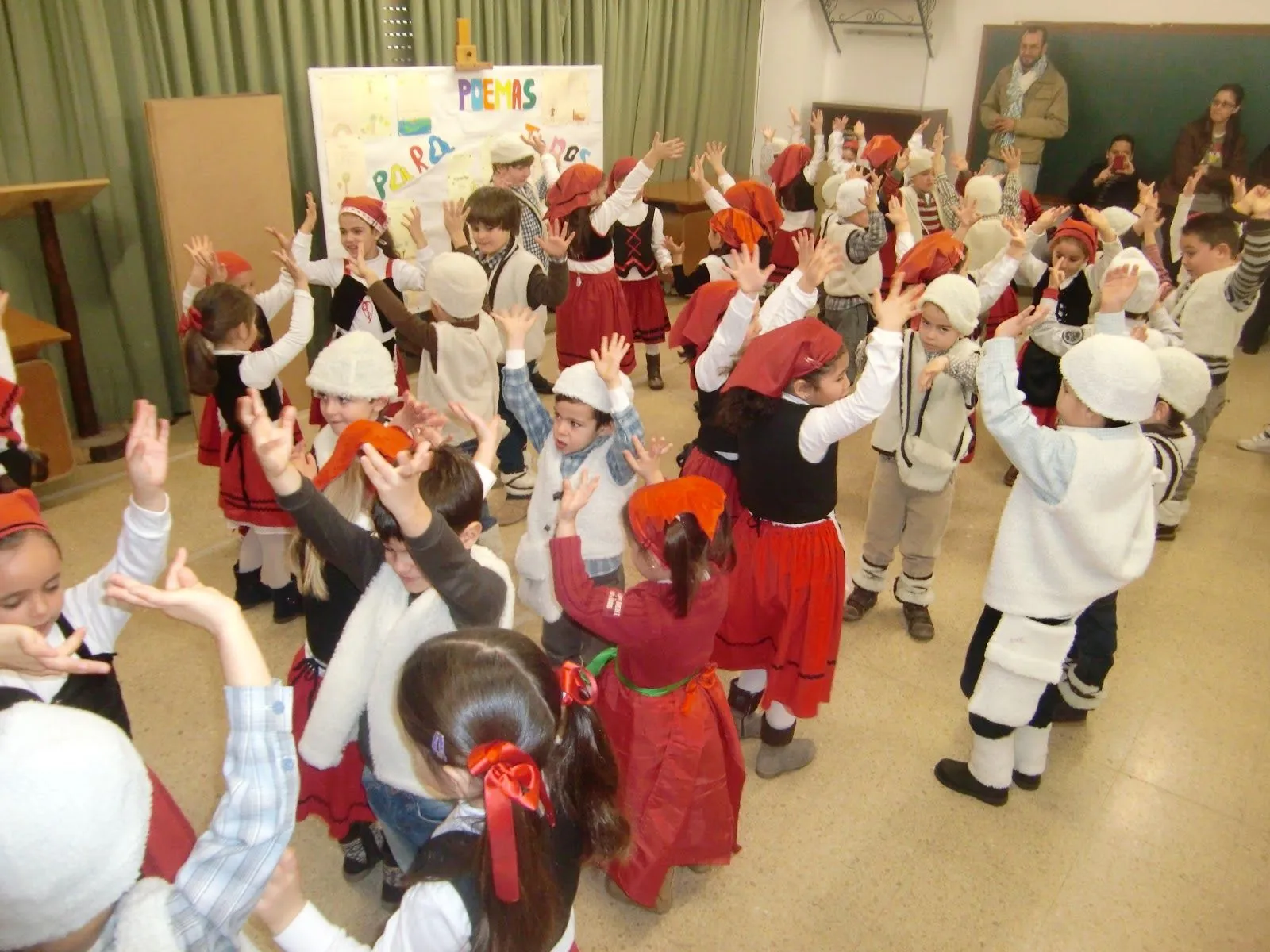 Profe Rafa de Infantil: Nuestra fiesta de Infantil para Navidad ...