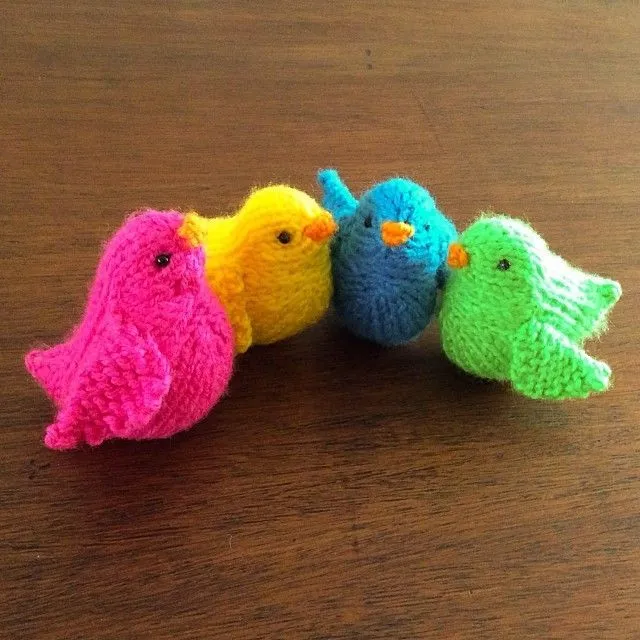 Pajaritos de colores tejidos a palitos o dos agujas!. | Del ...