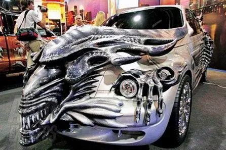 PT Cruiser Alien, aún más feo