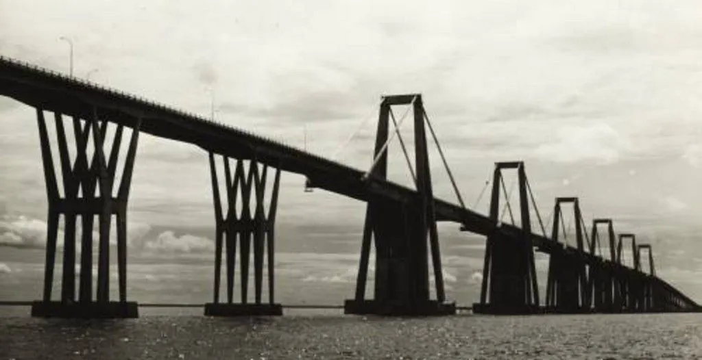 Puente sobre el Lago de Maracaibo - General Rafael Urdaneta ...