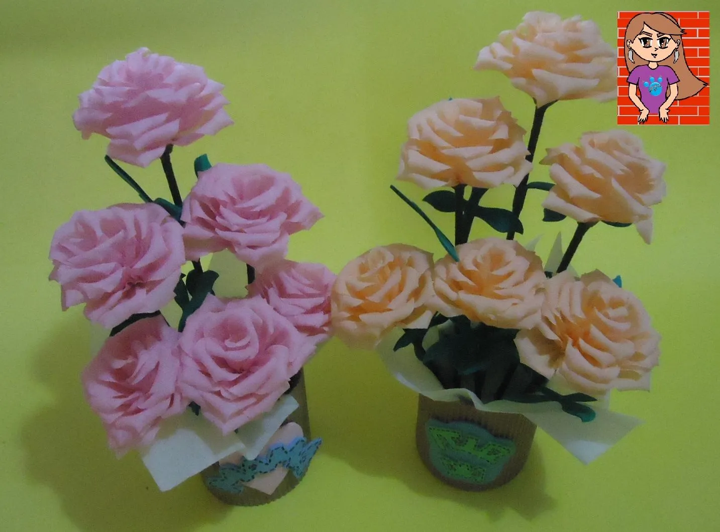 PumitaNegraArt: Arreglo floral con flores de papel crepé