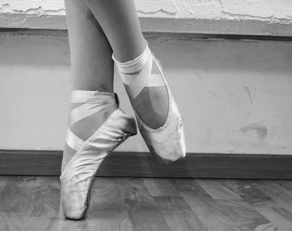 ARTips: Ballet: Como amoldar las puntas.