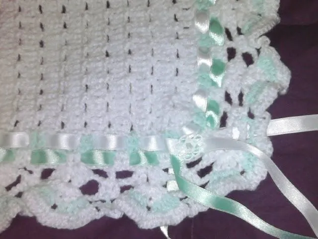 Puntillas tejidas crochet para manta bebé - Imagui